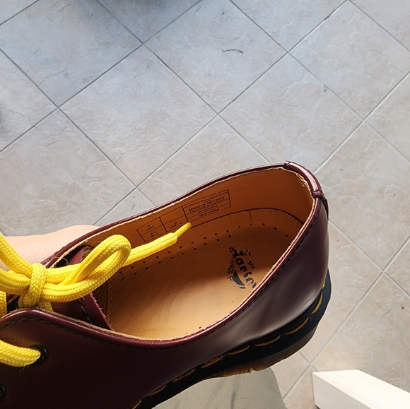 Dr Martens 1461 SMOOTH LEATHER OXFORD SHOES US9 Cherry Red. Unisex. - Picture 8 of 16